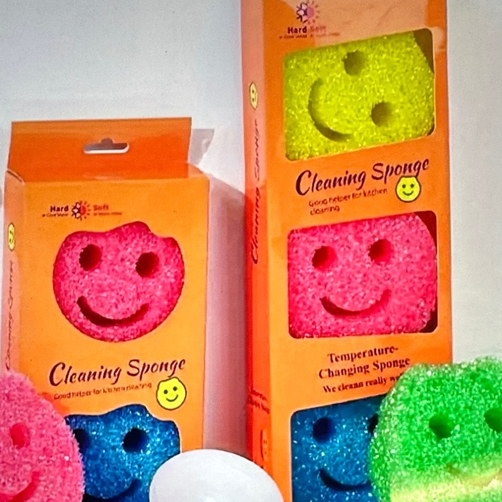 SOLD OUT Purchase Smiley Face Cleaning Sponge  - Pink, Yellow, Blue, Green - Picture 2 of 5